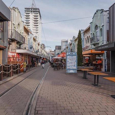 Chic And Contemporary Living At Cambridge Terrace Villa Christchurch Dış mekan fotoğraf