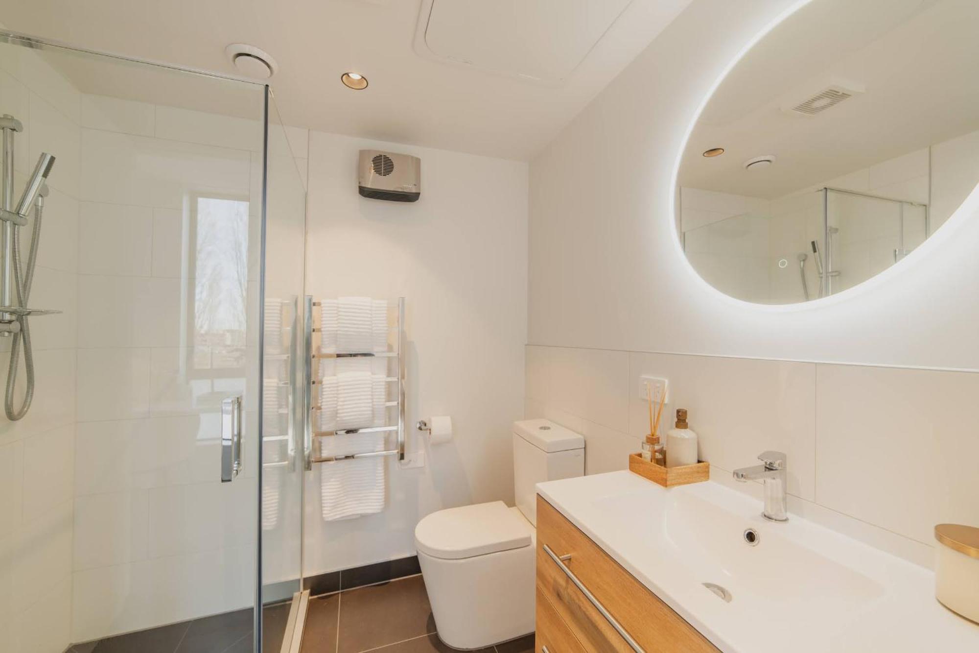 Chic And Contemporary Living At Cambridge Terrace Villa Christchurch Dış mekan fotoğraf